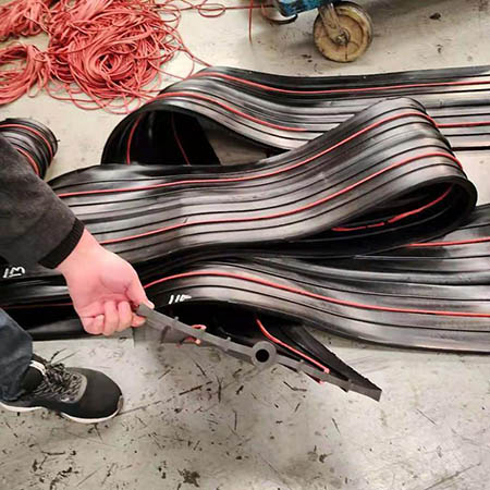 施工縫遇水膨脹橡膠止水帶